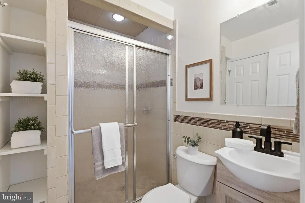 3227 WAYNE ROAD Falls Church, VA 22042
