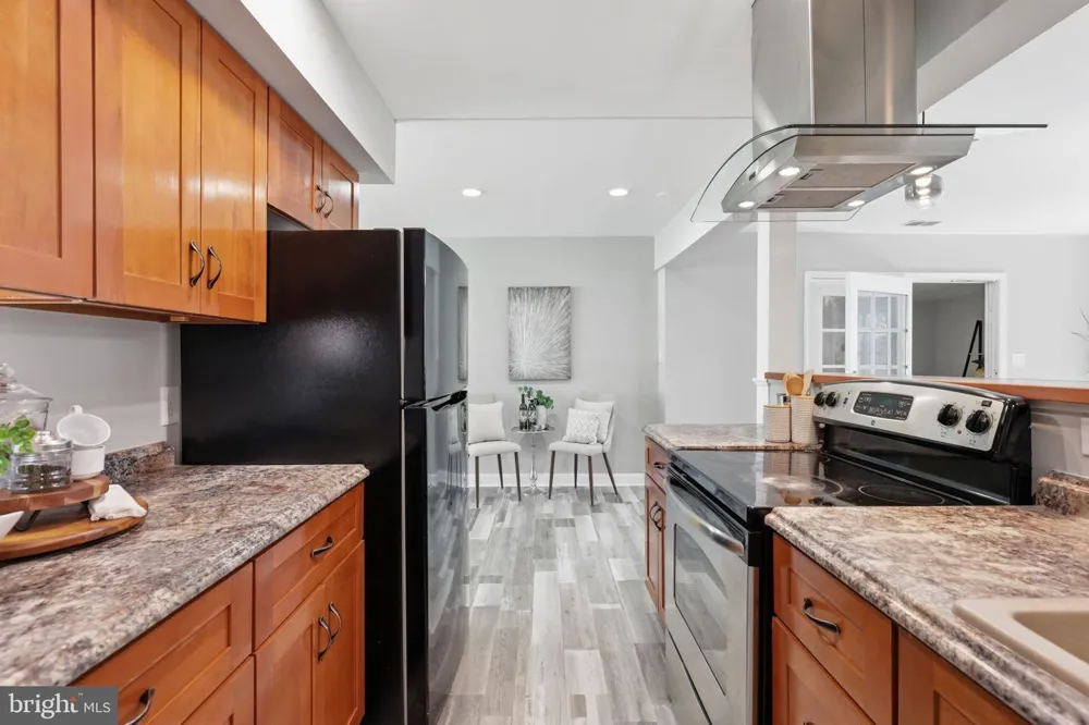 3227 WAYNE ROAD Falls Church, VA 22042