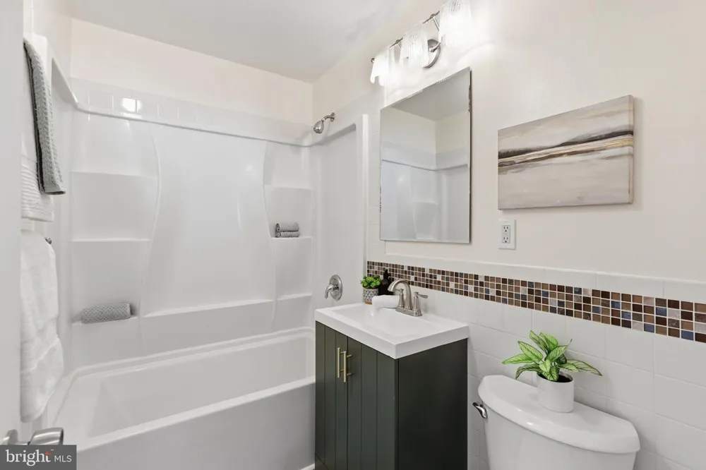 3227 WAYNE ROAD Falls Church, VA 22042