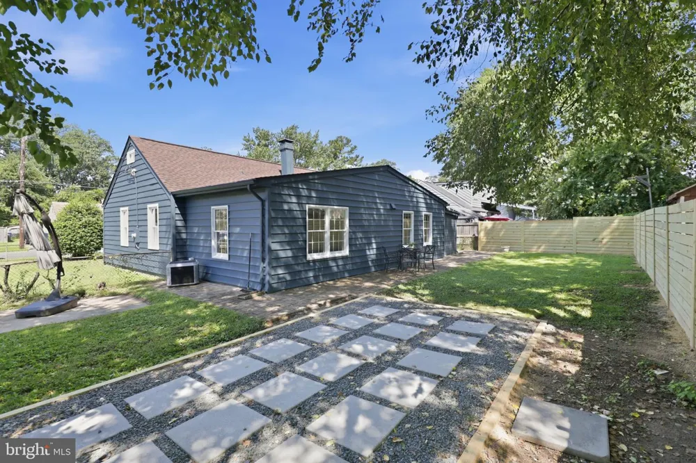 3227 WAYNE ROAD Falls Church, VA 22042