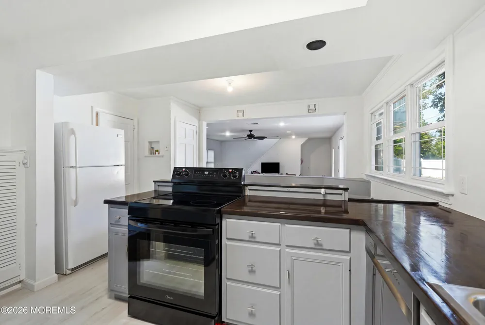 8 Woolley Place West Long Branch, NJ 07764