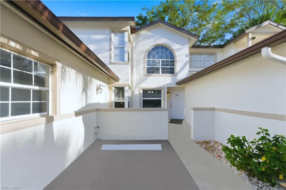 9570 Crescent Garden Drive #A102 Naples, FL 34109