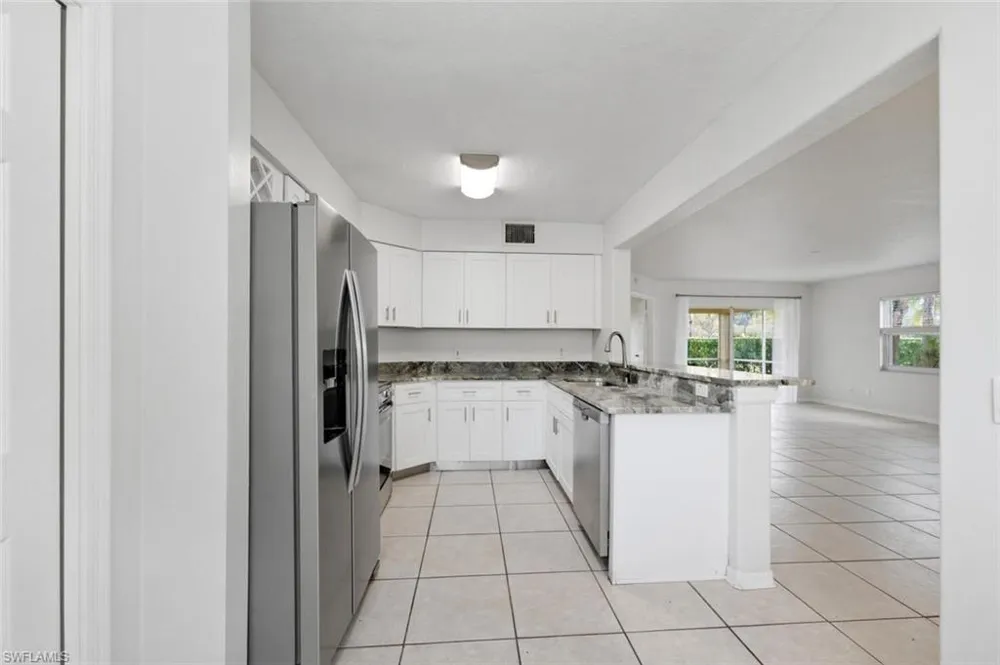 9570 Crescent Garden Drive #A102 Naples, FL 34109