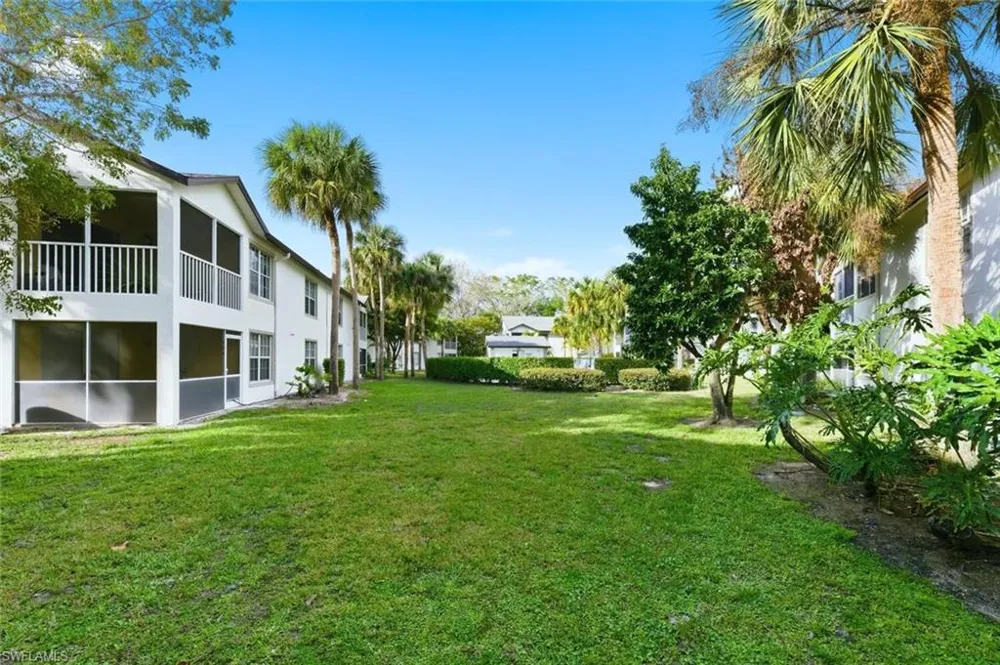 9570 Crescent Garden Drive #A102 Naples, FL 34109
