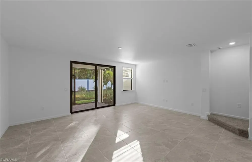 27828 Solis Grande Drive Bonita Springs, FL 34135
