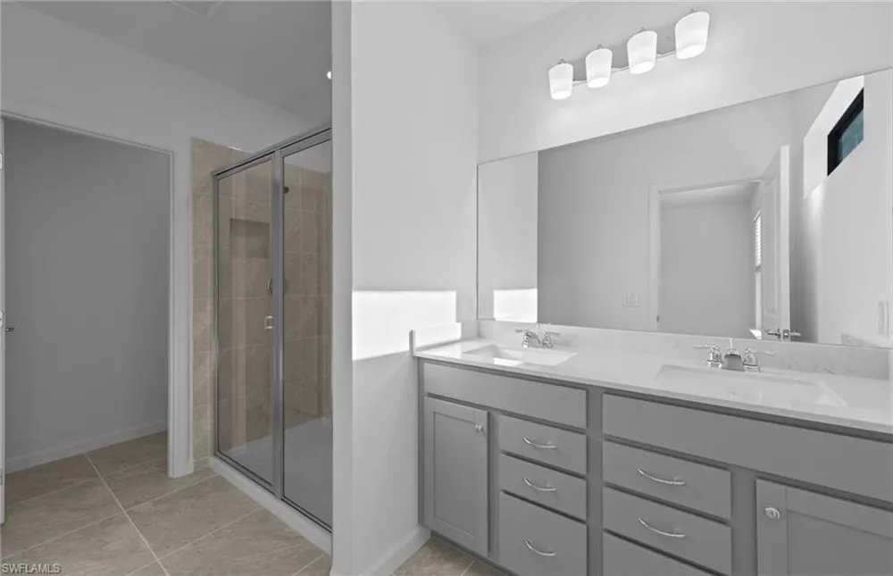 27828 Solis Grande Drive Bonita Springs, FL 34135