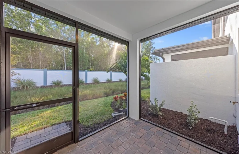 27828 Solis Grande Drive Bonita Springs, FL 34135