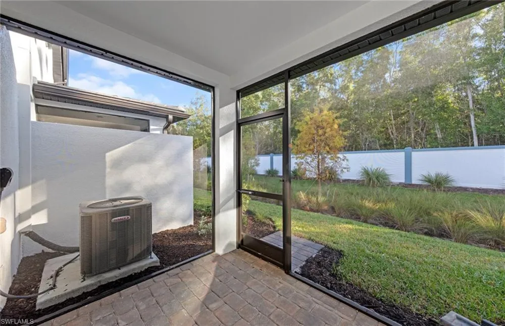 27828 Solis Grande Drive Bonita Springs, FL 34135