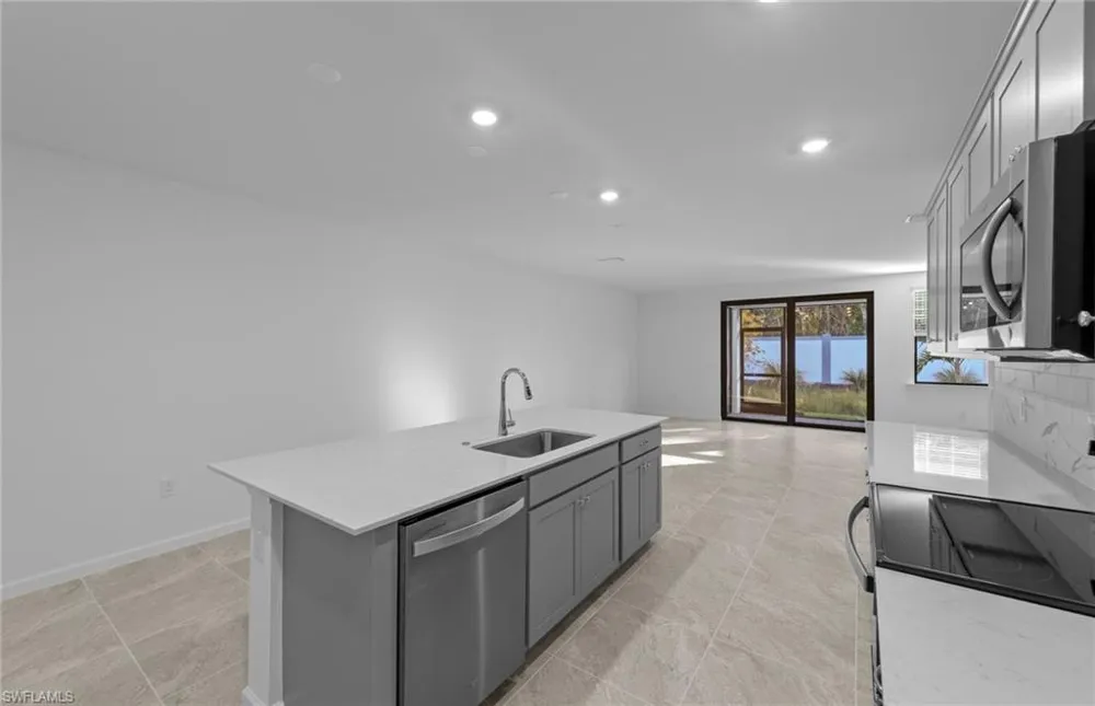 27828 Solis Grande Drive Bonita Springs, FL 34135