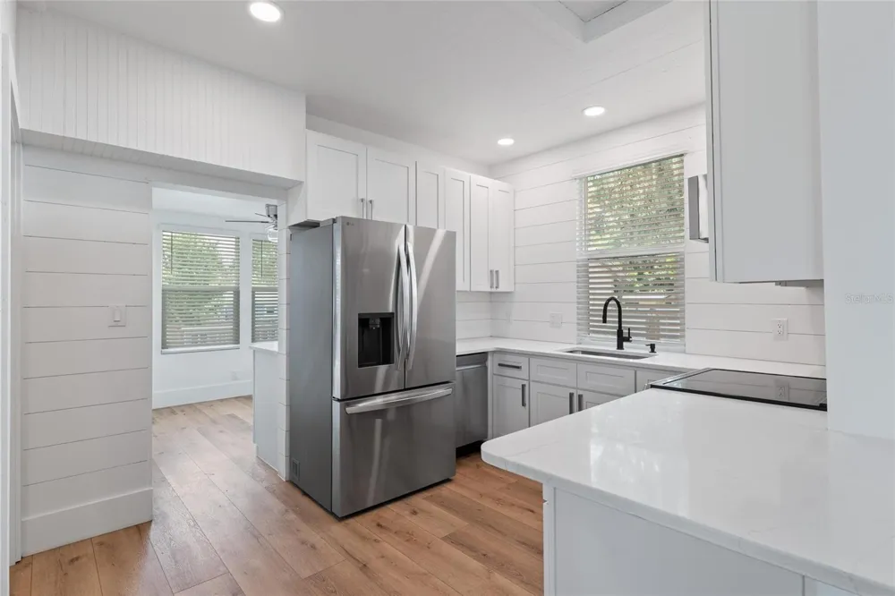 136 RING AVENUE Tarpon Springs, FL 34689