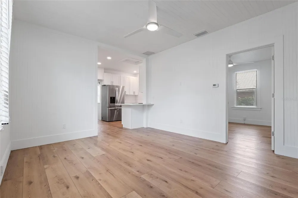 136 RING AVENUE Tarpon Springs, FL 34689