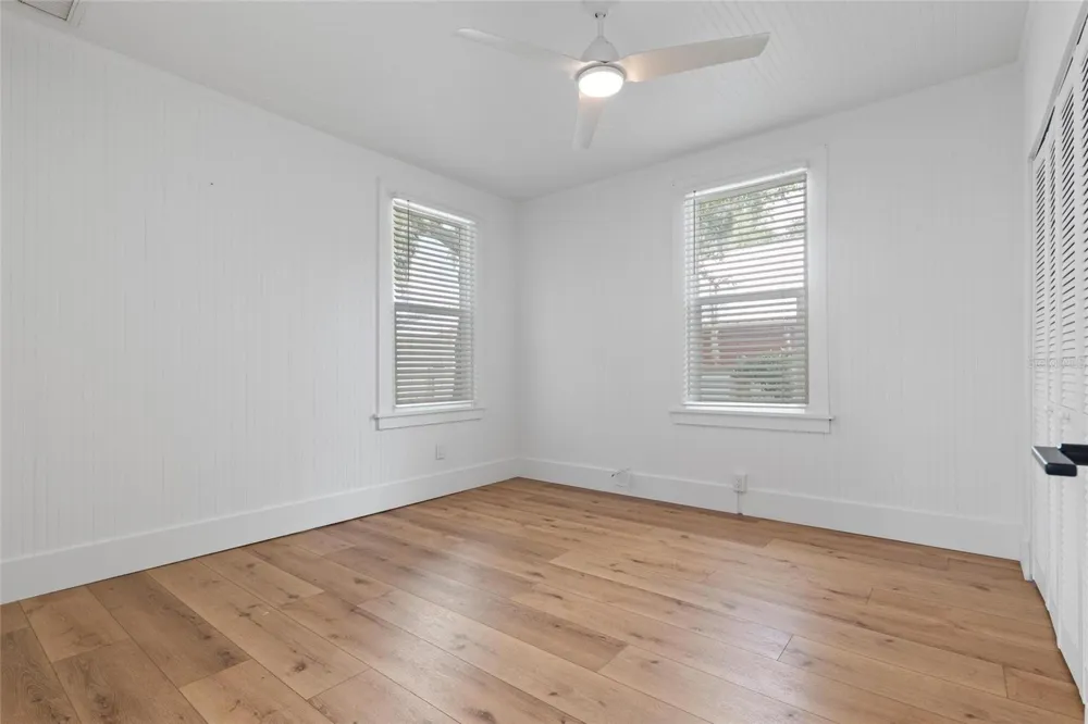 136 RING AVENUE Tarpon Springs, FL 34689