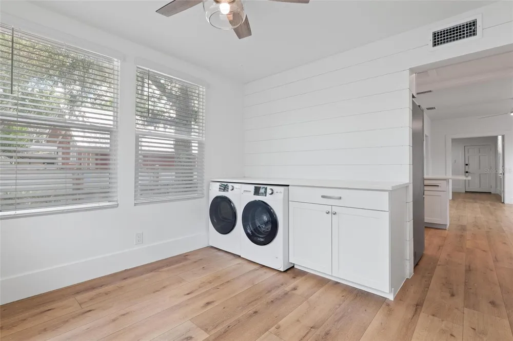 136 RING AVENUE Tarpon Springs, FL 34689