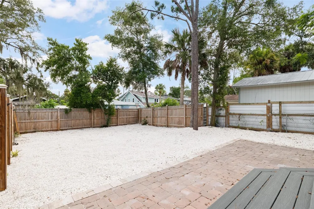 136 RING AVENUE Tarpon Springs, FL 34689