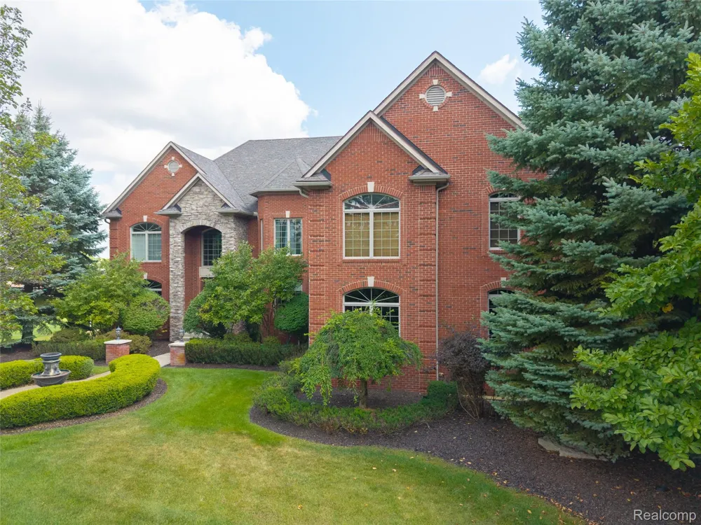 840 High View Court Oxford Charter Township, MI 48371