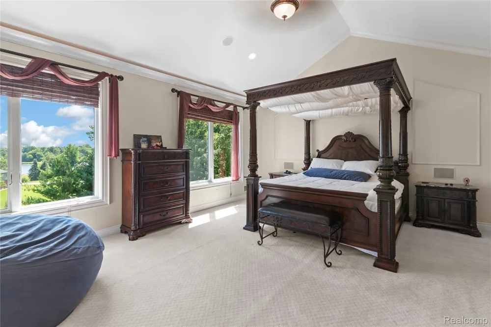 840 High View Court Oxford Charter Township, MI 48371