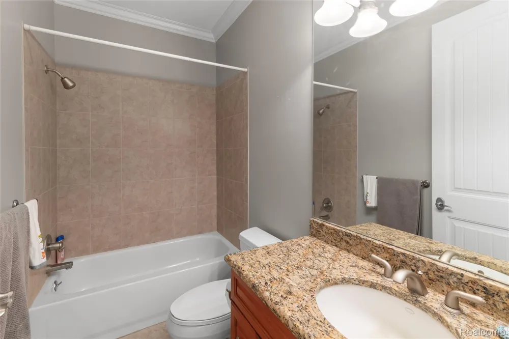 840 High View Court Oxford Charter Township, MI 48371