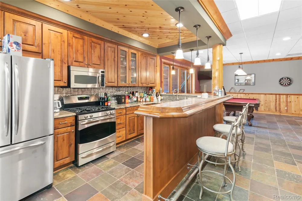 840 High View Court Oxford Charter Township, MI 48371