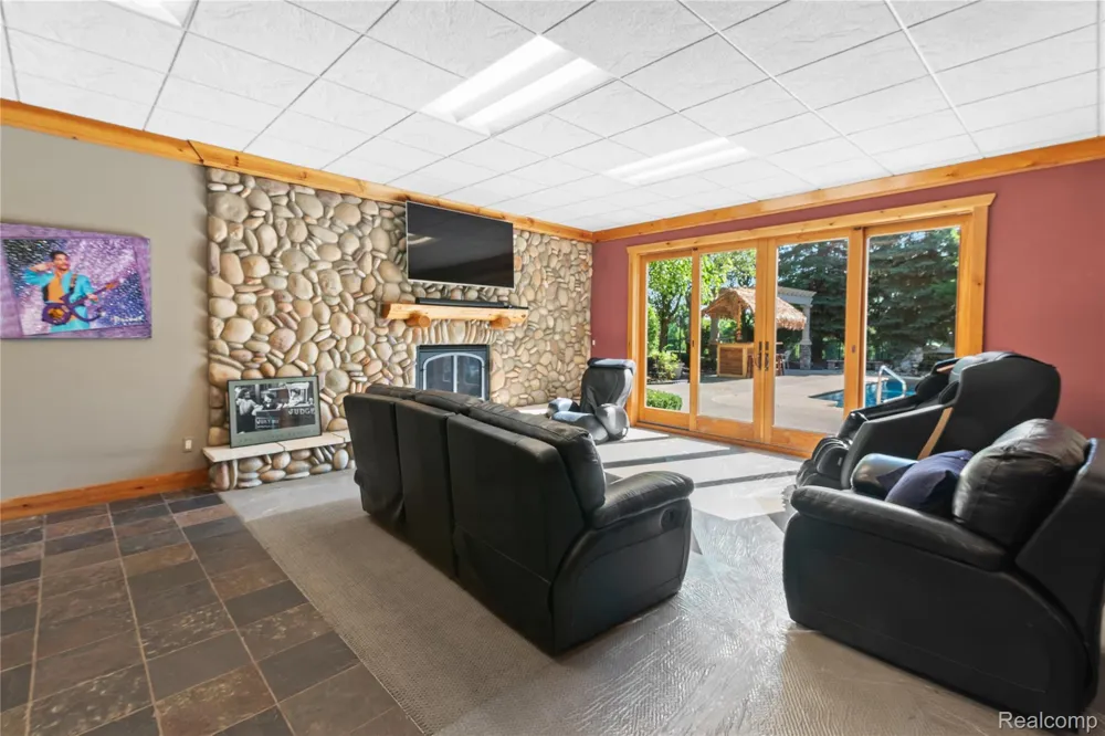 840 High View Court Oxford Charter Township, MI 48371