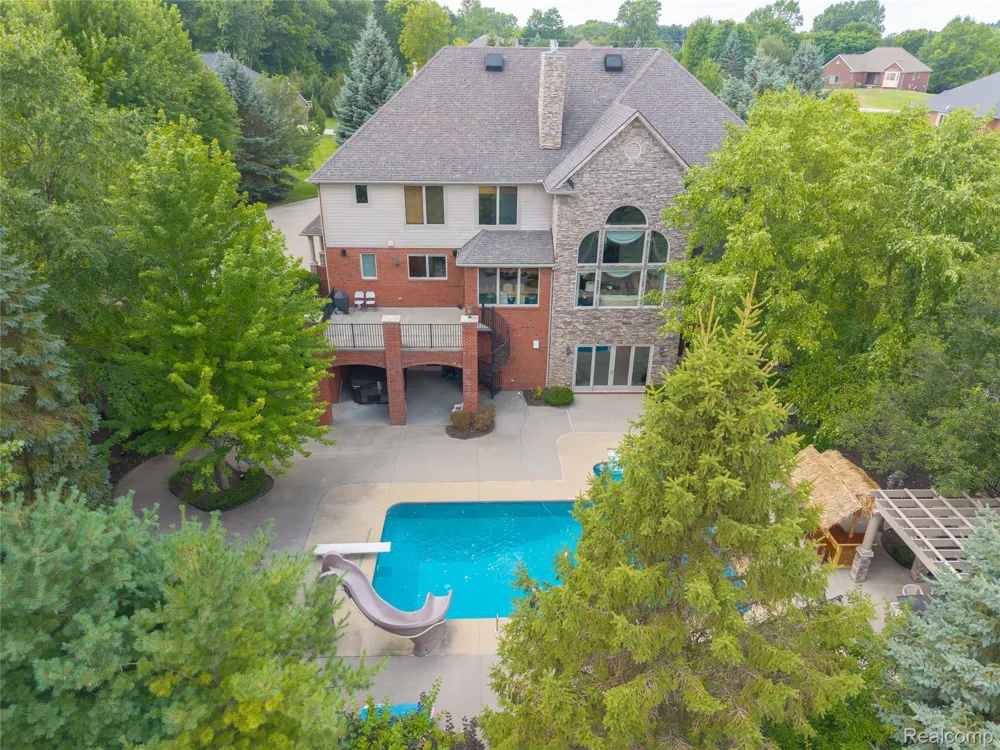 840 High View Court Oxford Charter Township, MI 48371