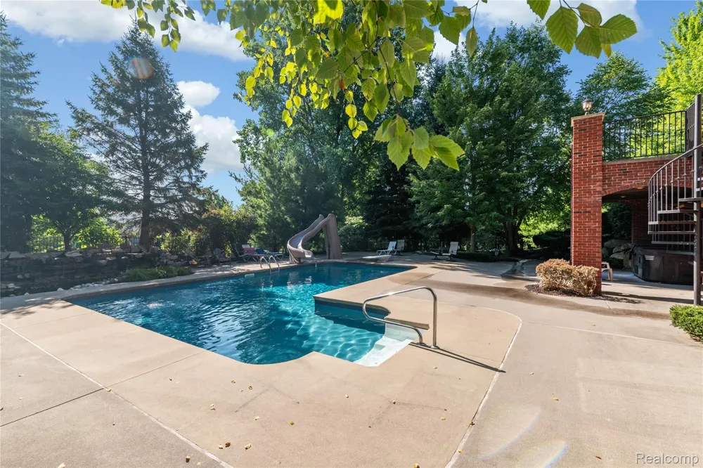 840 High View Court Oxford Charter Township, MI 48371