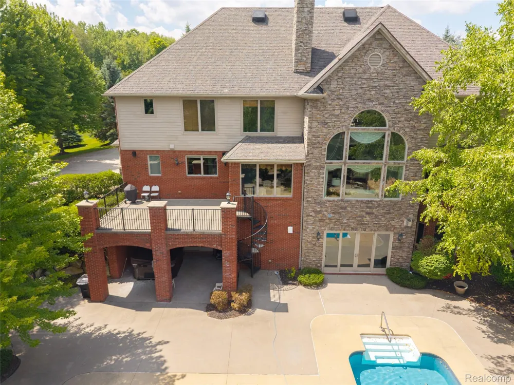 840 High View Court Oxford Charter Township, MI 48371