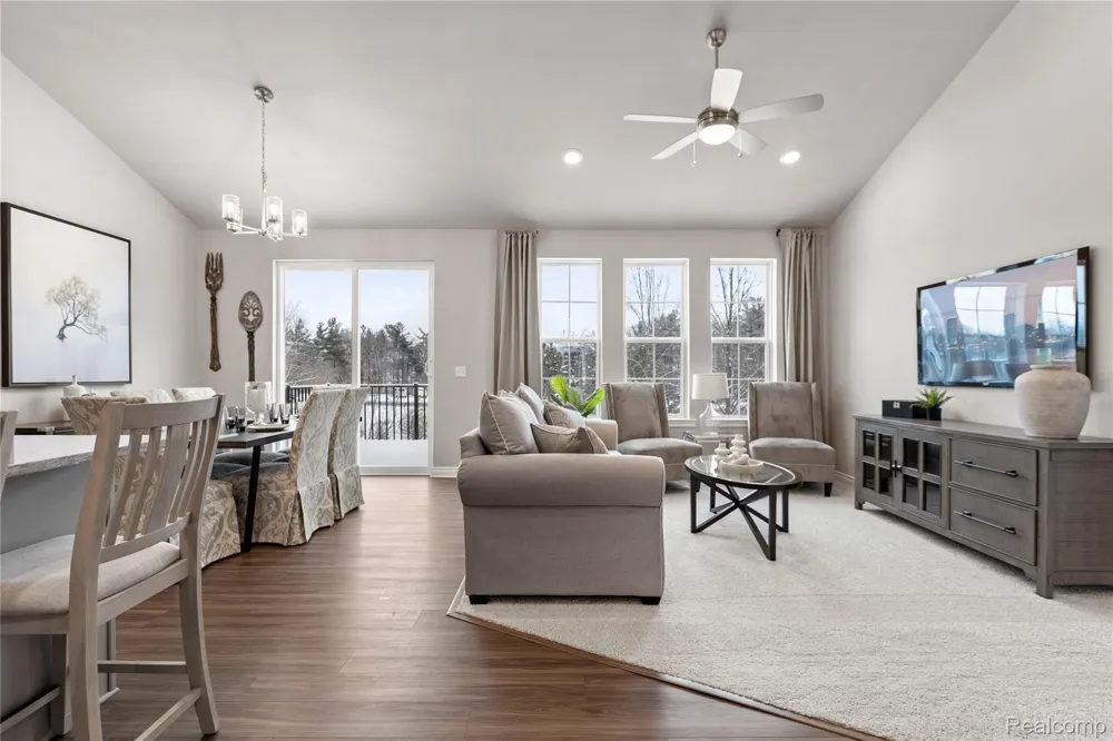 9924 Crossview Trail #188 Hartland Township, MI 48855