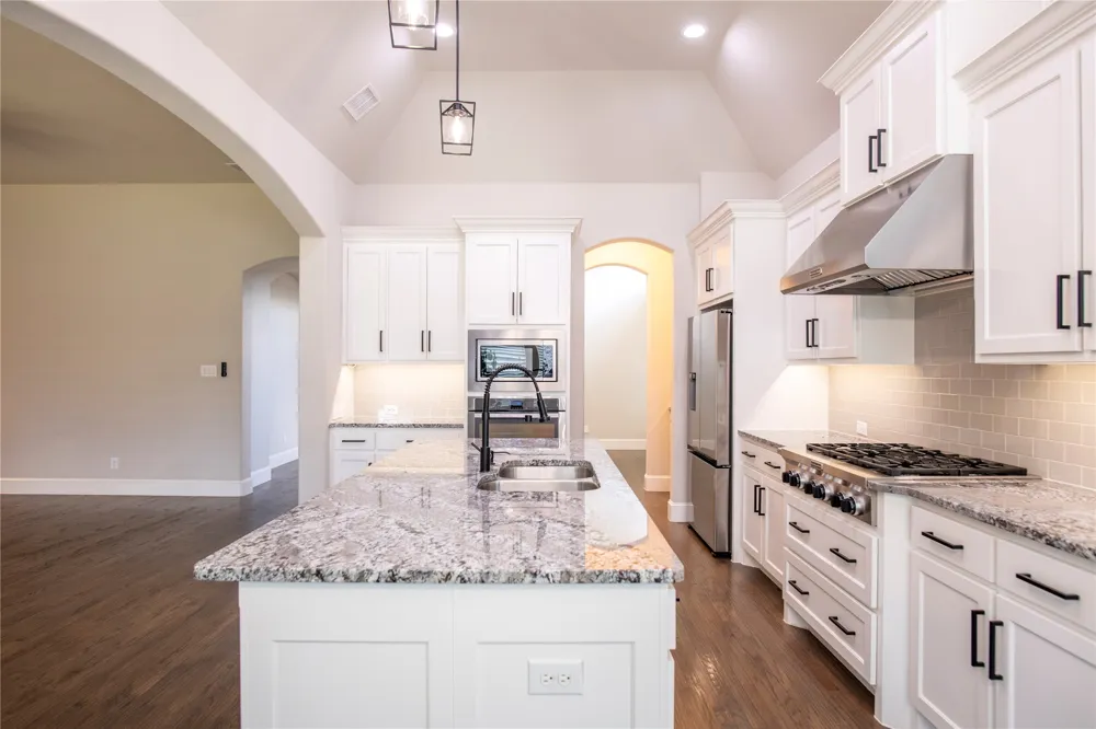 3728 Kennoway The Colony, TX 75056