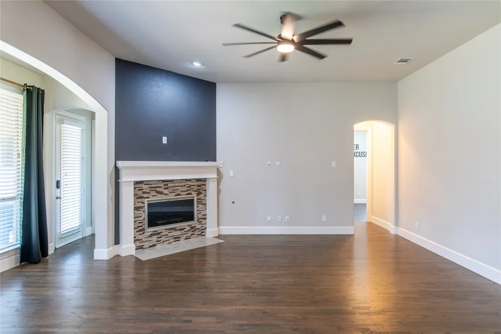 3728 Kennoway The Colony, TX 75056