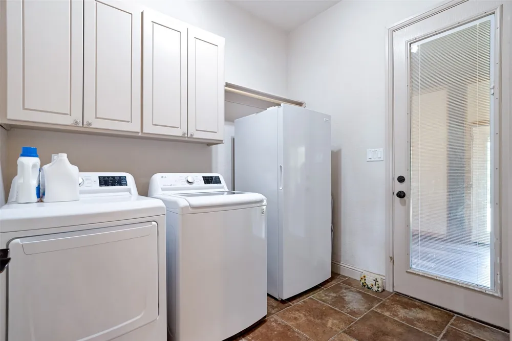7251 S Fm 730 Azle, TX 76020