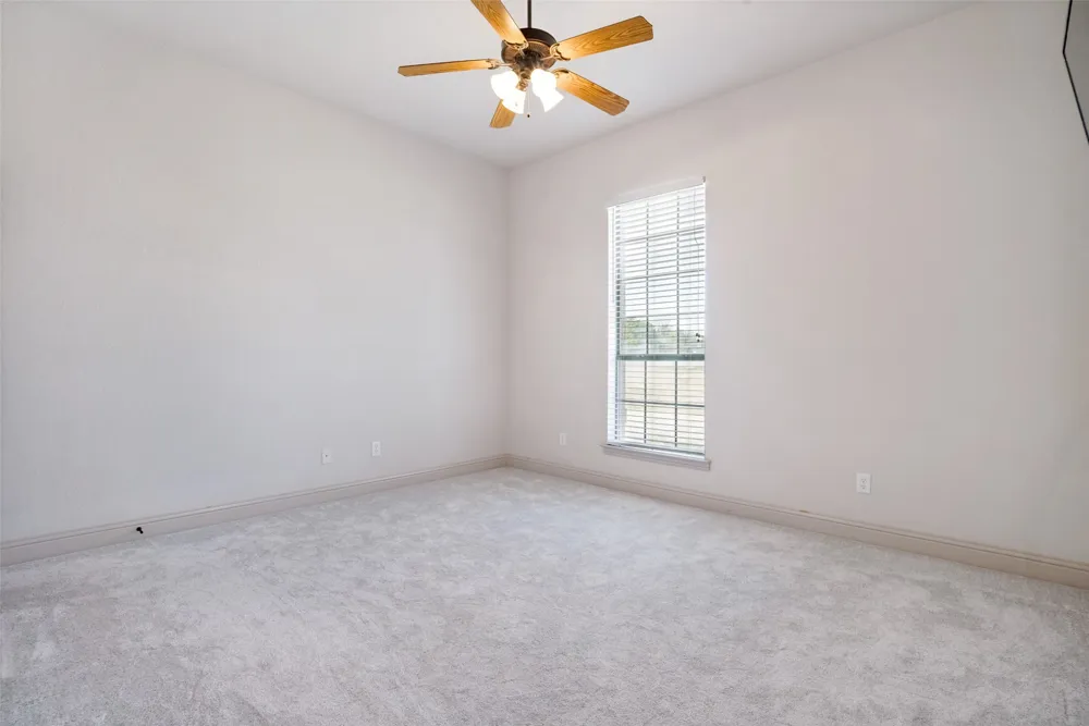 7251 S Fm 730 Azle, TX 76020