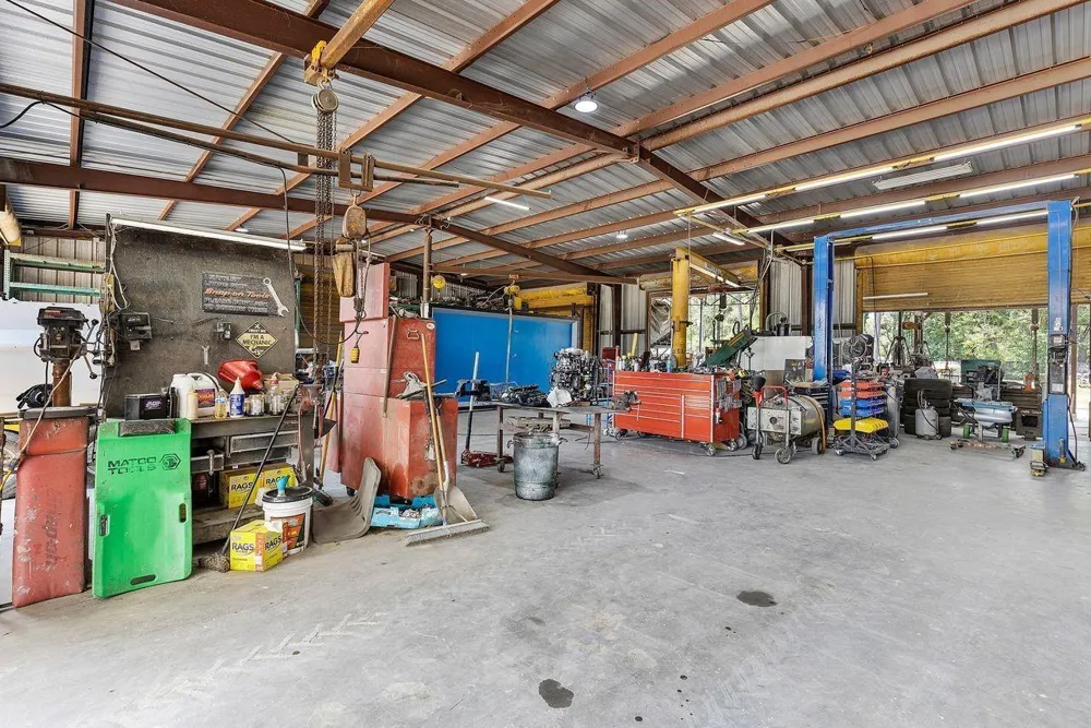 24727 Fm 2100 Road Huffman, TX 77336
