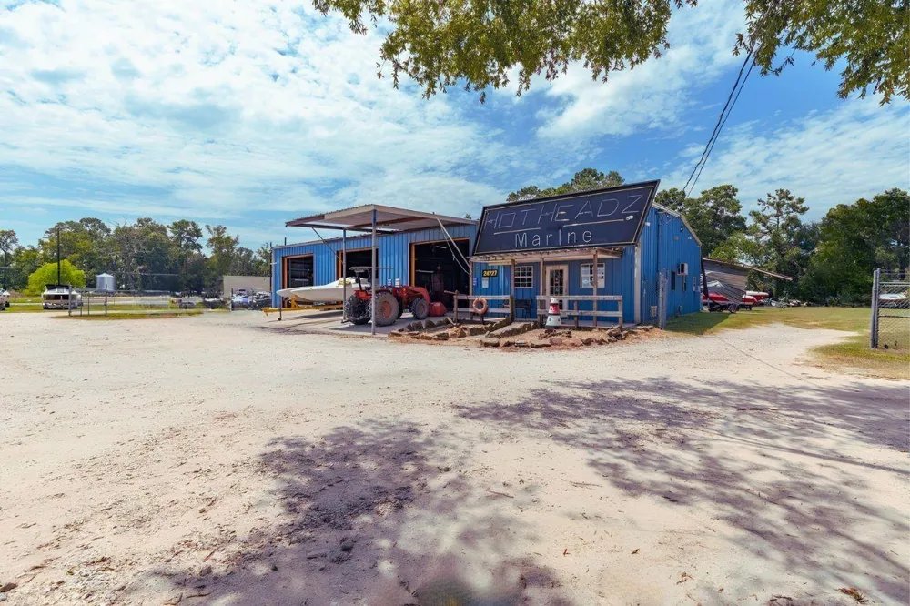 24727 Fm 2100 Road Huffman, TX 77336
