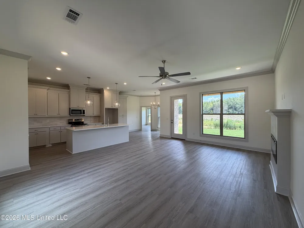 146 Stapleton Drive Canton, MS 39046