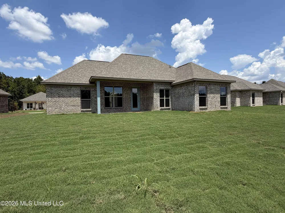 146 Stapleton Drive Canton, MS 39046