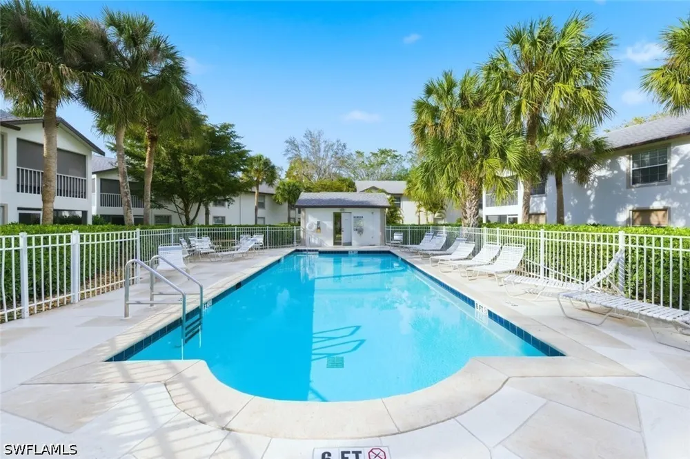 Crescent Garden Drive #A102 Naples, FL 34109