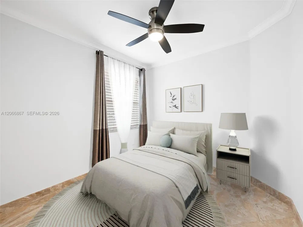 1515 Seagrape Way Hollywood, FL 33019