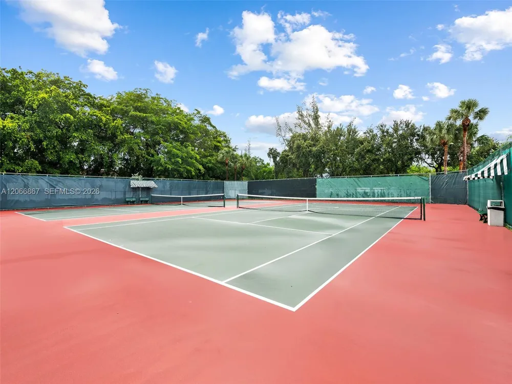 1515 Seagrape Way Hollywood, FL 33019