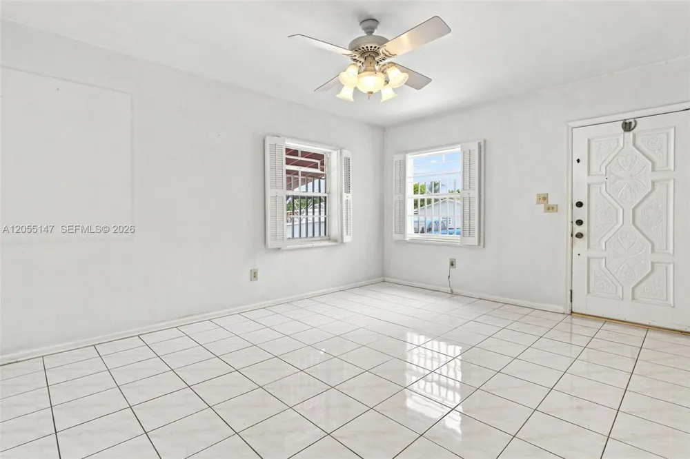 636 E 48th St Hialeah, FL 33013