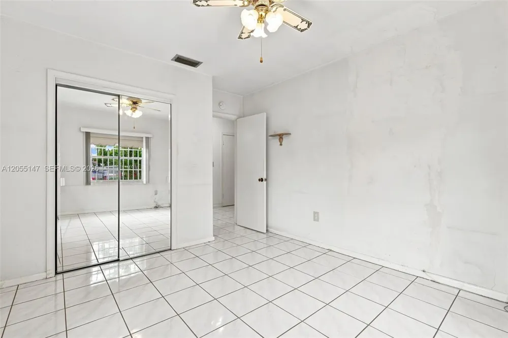 636 E 48th St Hialeah, FL 33013