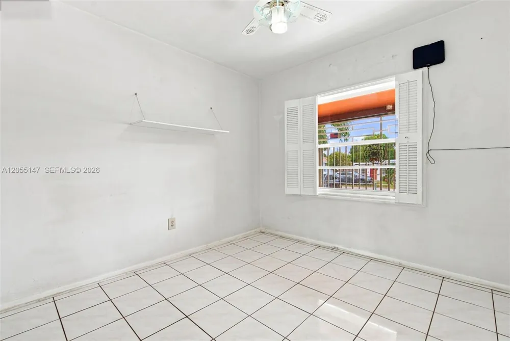 636 E 48th St Hialeah, FL 33013
