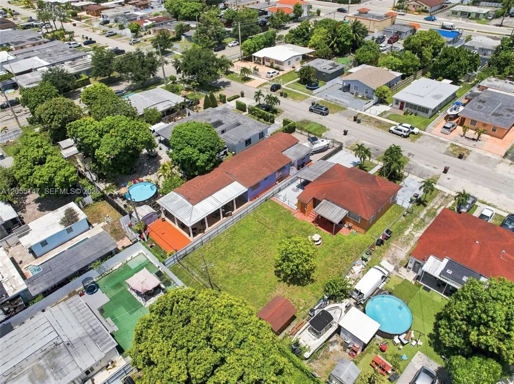 636 E 48th St Hialeah, FL 33013