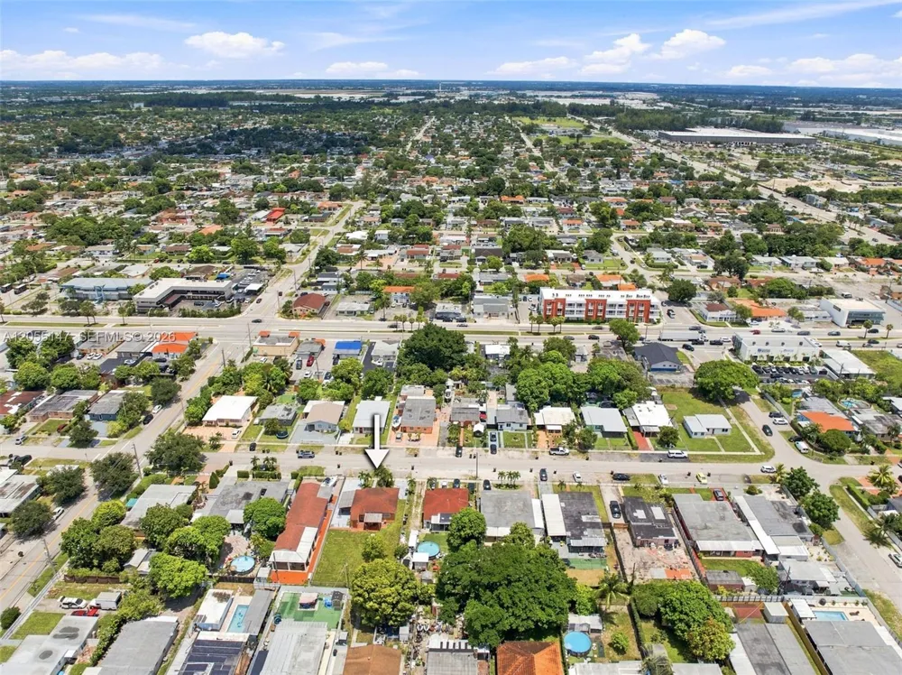 636 E 48th St Hialeah, FL 33013