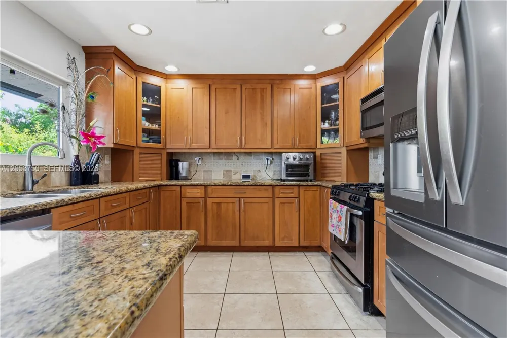 8445 SW 181st Ter Palmetto Bay, FL 33157