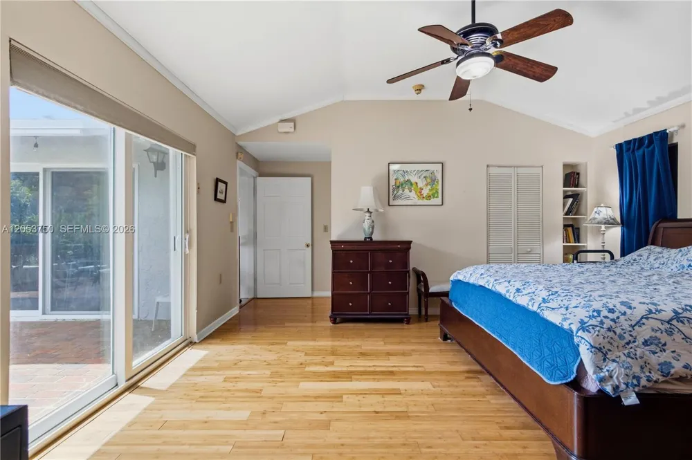 8445 SW 181st Ter Palmetto Bay, FL 33157