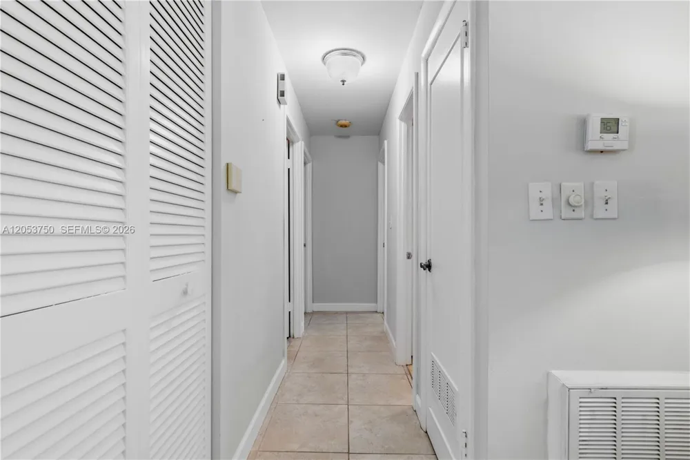 8445 SW 181st Ter Palmetto Bay, FL 33157