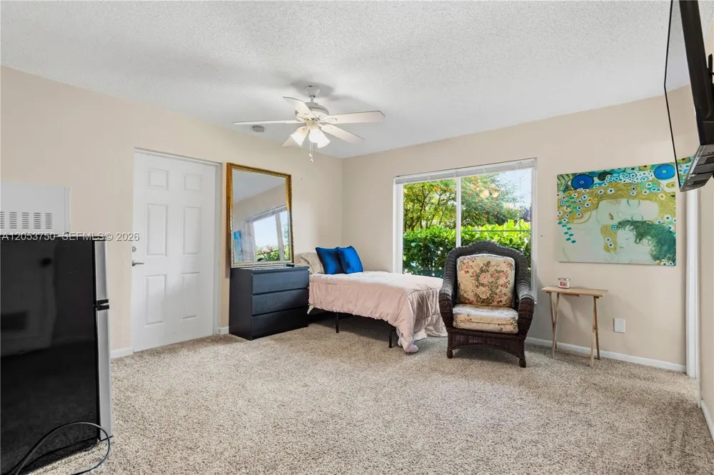 8445 SW 181st Ter Palmetto Bay, FL 33157