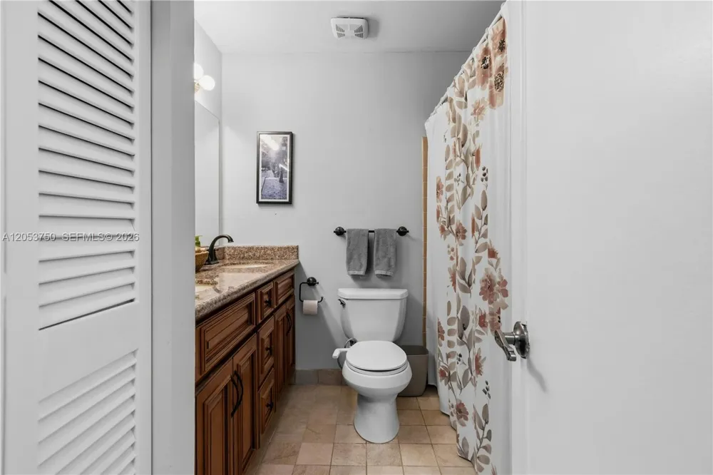 8445 SW 181st Ter Palmetto Bay, FL 33157