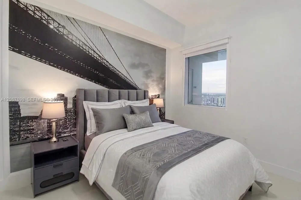 2020 Bayshore Dr #2404 Miami, FL 33137