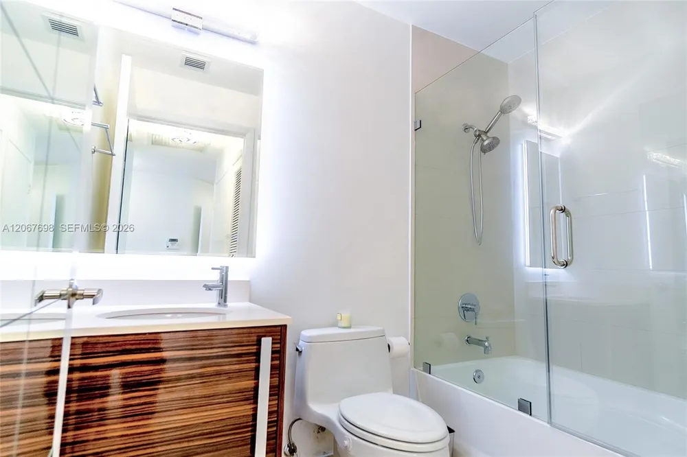2020 Bayshore Dr #2404 Miami, FL 33137